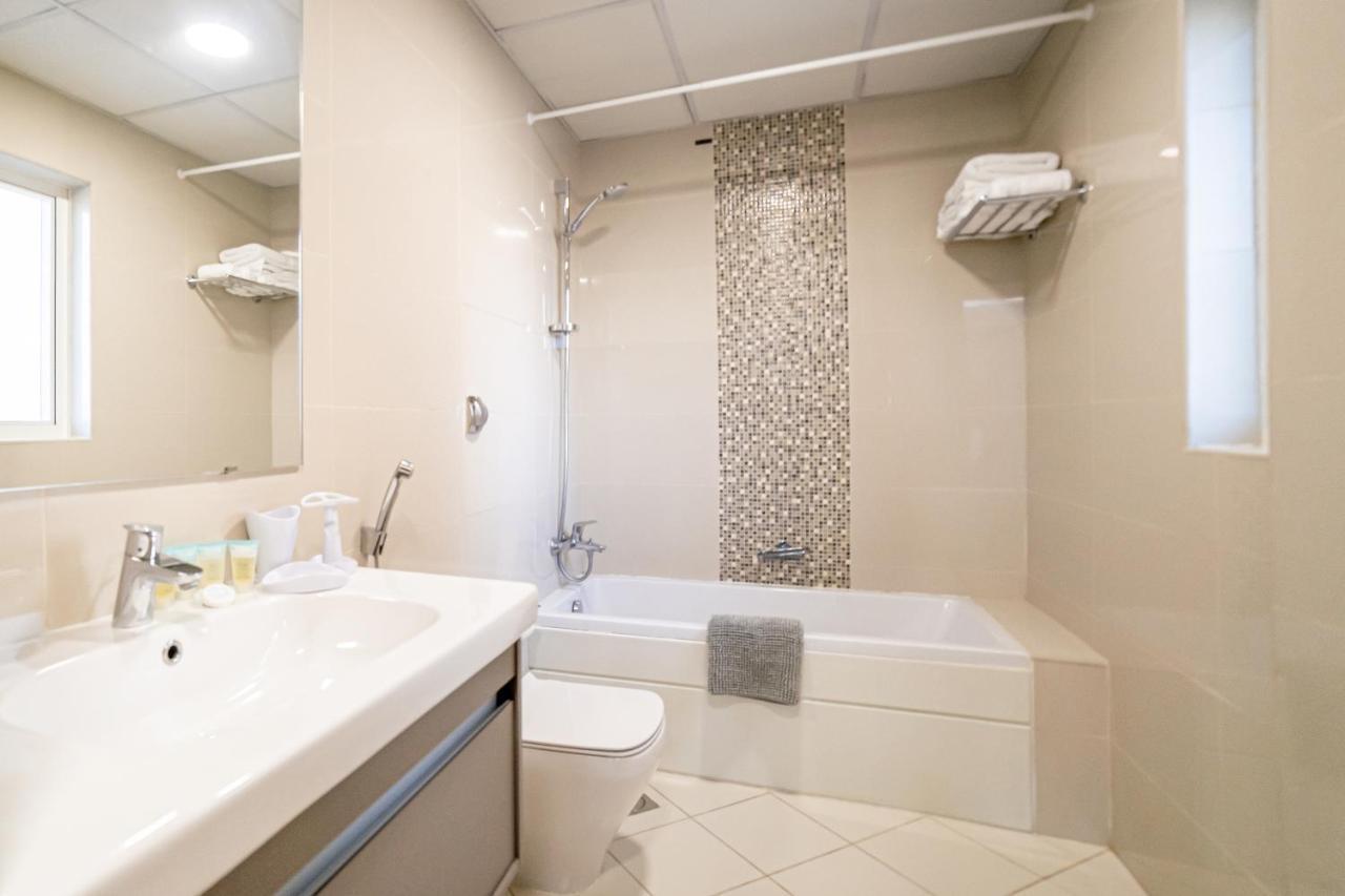 Continental Tower, Dubai Marina - Luton Vacation Homes Екстериор снимка